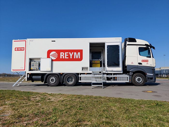Proudly delivered: another KOKS high pressure - hot water unit to REYM Sittard! 🔥